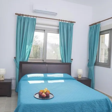 Rafaella Villa- Pvt Pool-near Sea/beach Argaka