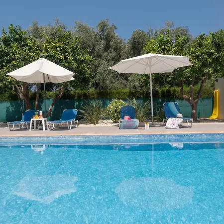 Villa Rafaella Villa- Pvt Pool-near Sea/beach