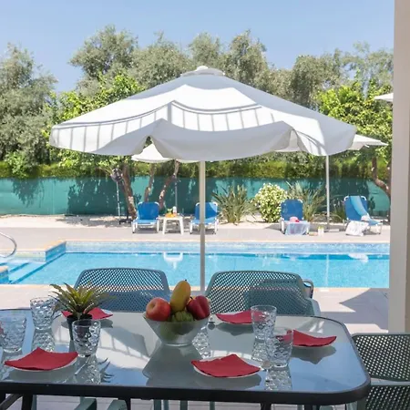 Villa Rafaella Villa- Pvt Pool-near Sea/beach