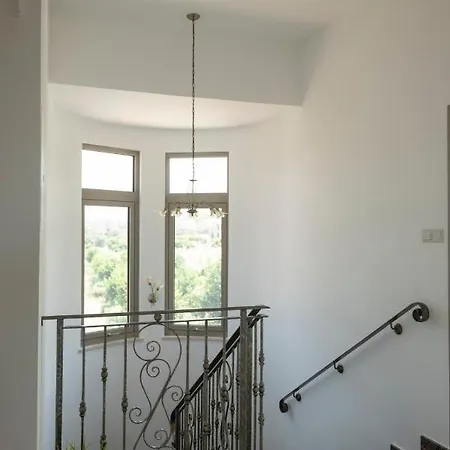 Villa Rafaella Villa- Pvt Pool-near Sea/beach *