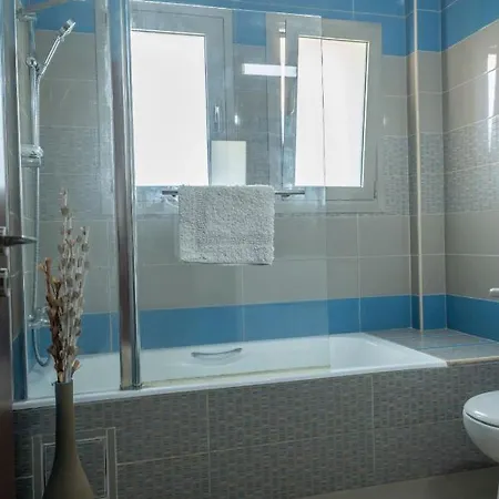 Rafaella Villa- Pvt Pool-near Sea/beach