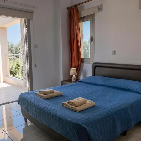 Rafaella Villa- Pvt Pool-near Sea/beach Вилла Аргака
