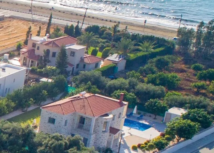 Rafaella Villa- Pvt Pool-near Sea/beach *