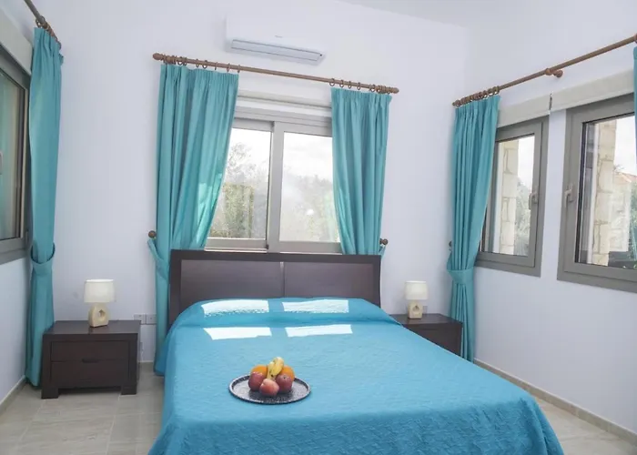 Rafaella Villa- Pvt Pool-near Sea/beach Argaka